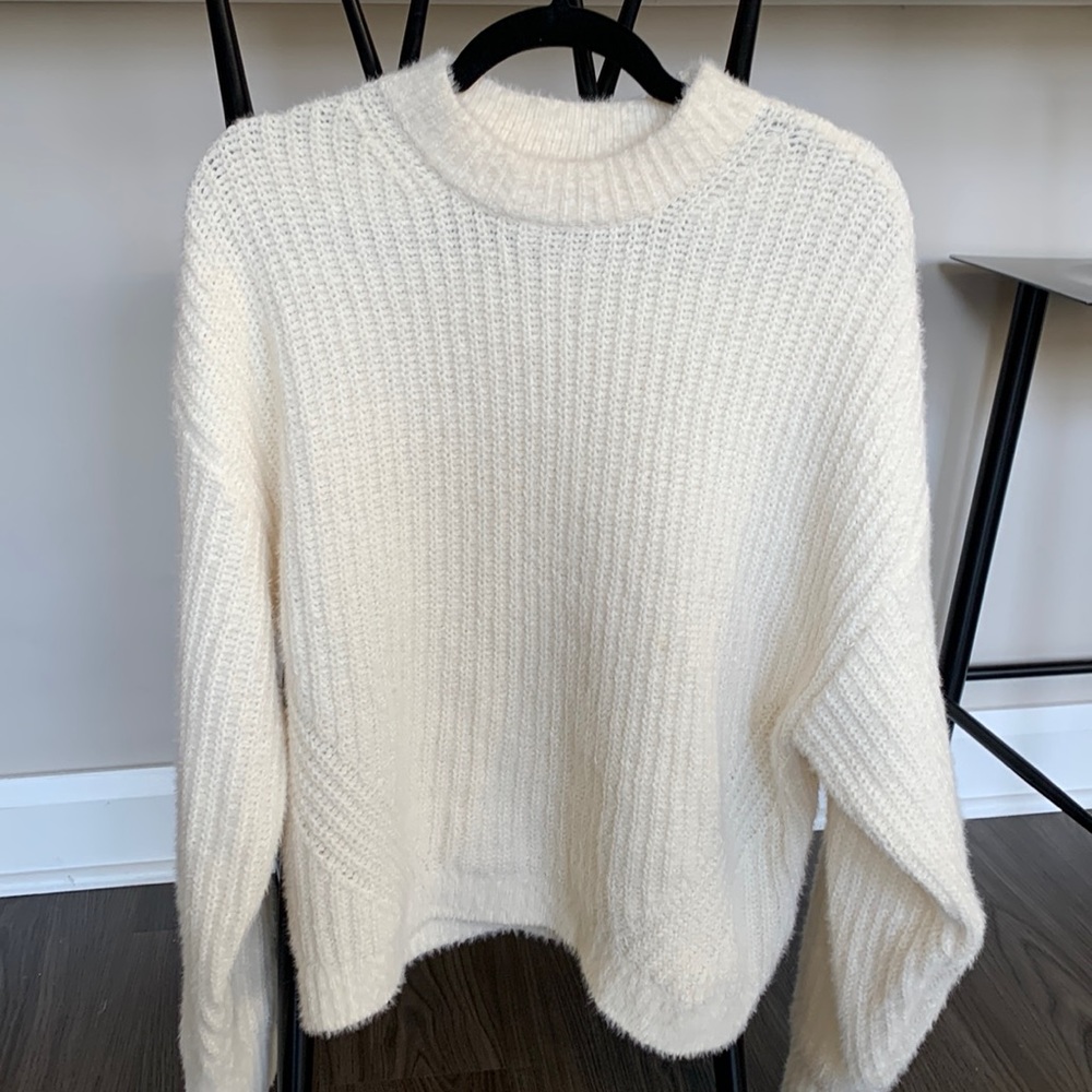 Abercrombie & Fitch Cozy Sweater (Cream)